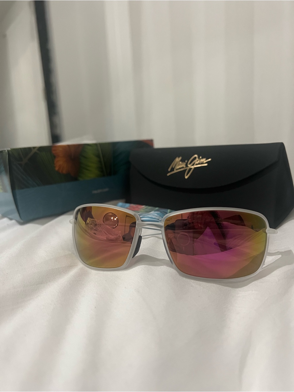 Maui Jim Malu White Frame Sunglasses With Pink/Orange Mirrored Lenses